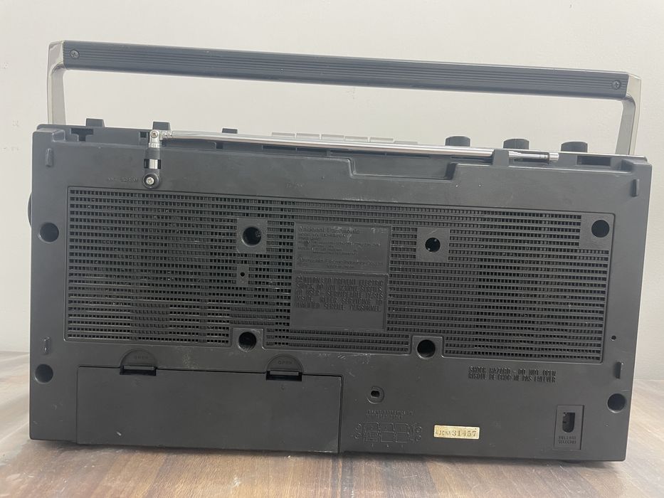 Магнитофон кассетный