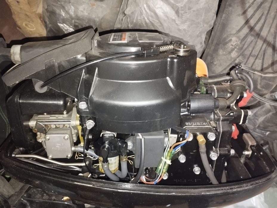 Лодка с мотором .