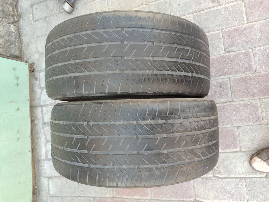 Летняя резина 235/40R19(2шт)