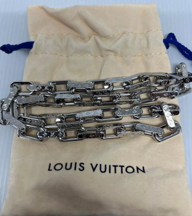 Set Louis Vuitton barbatesc