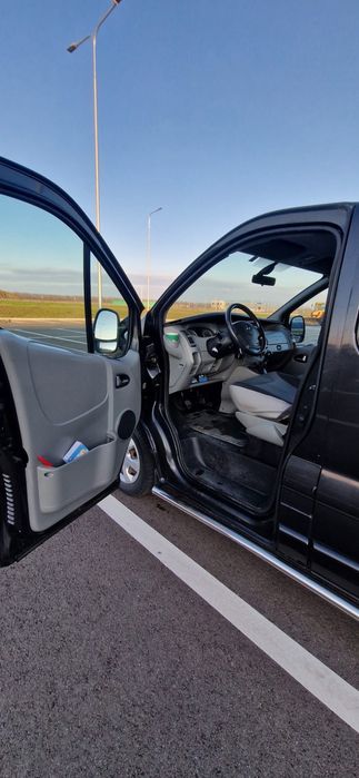Opel Vivaro 2.5 CDTI