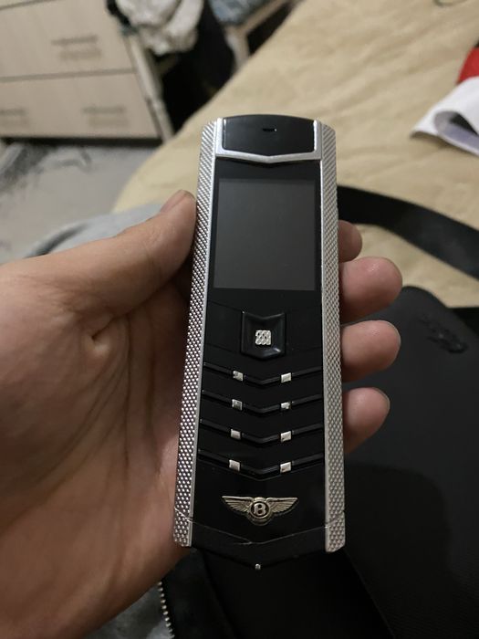 Vertu s в хоршем состояние