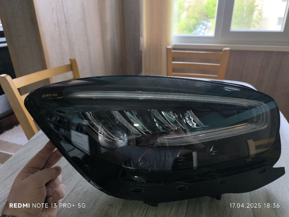 Продавам оборудван Фар за Mercedes- Benz AMG GT R190  C190