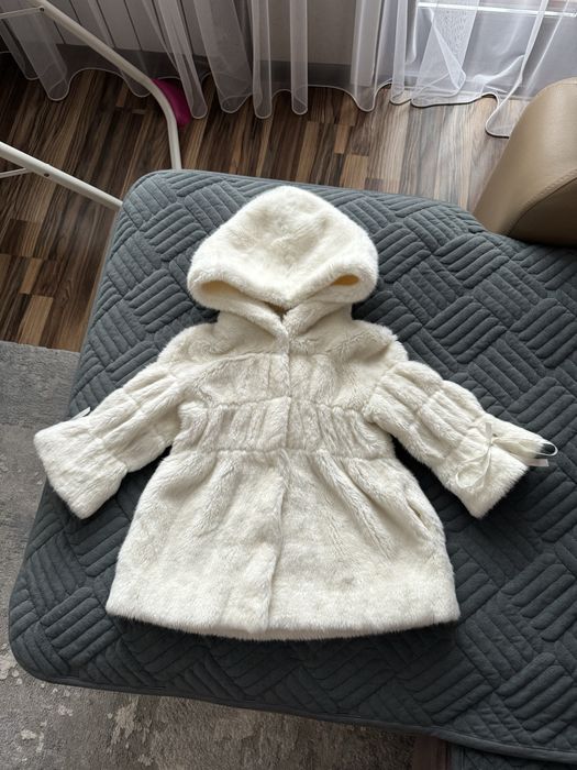 Туфли на девочку, белая шубка на девочку