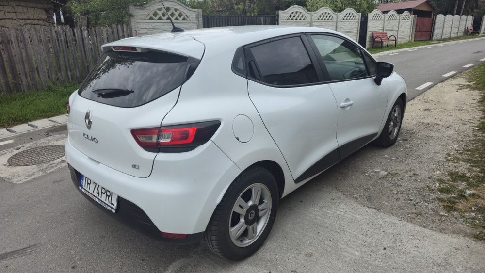 Vând renault clio 4