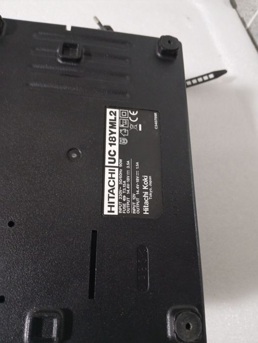 Încărcătoare hitachi