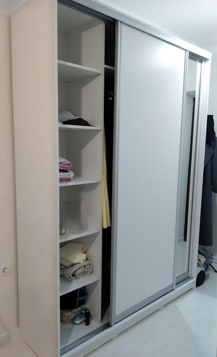 Продам Шкаф купе