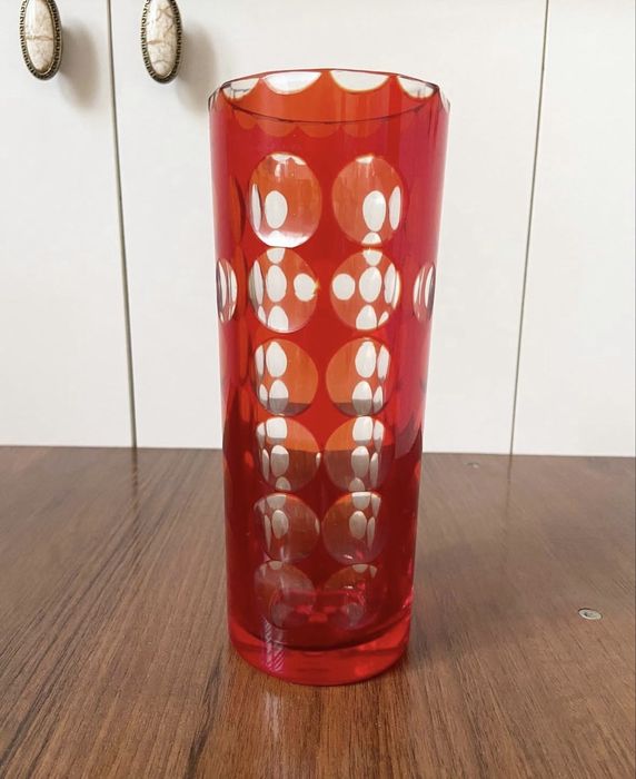 Рубиновая ваза винтаж