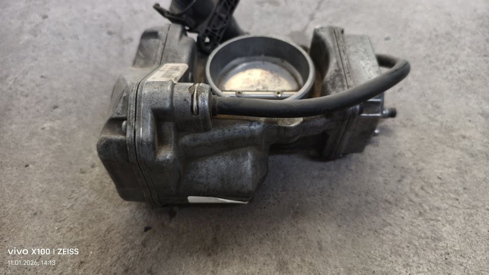 Дросел на 124мерс 2.8