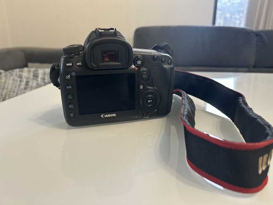Canon 5D Mark IV