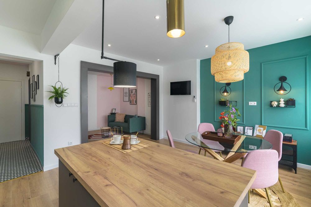 Дава се под наем Тристаен апартамент в Варна, Морска градина - 100 кв.м за 1100 € - Снимка #2