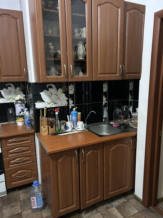 Продаю Кухонный Гарнитур