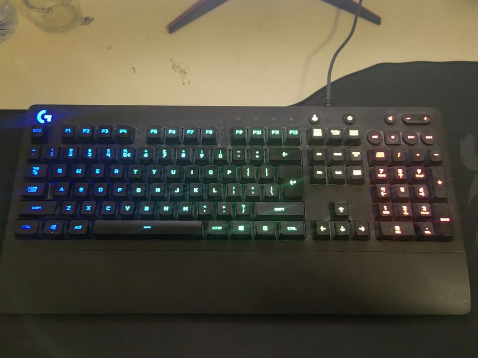 Logitech G213 prodigy