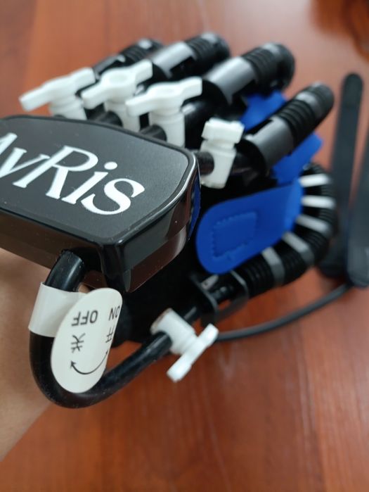 Продам Реабилитационную перчатку