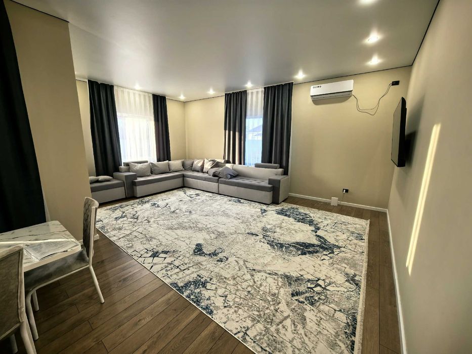 Сдается дом в 20-ом микрорайоне.