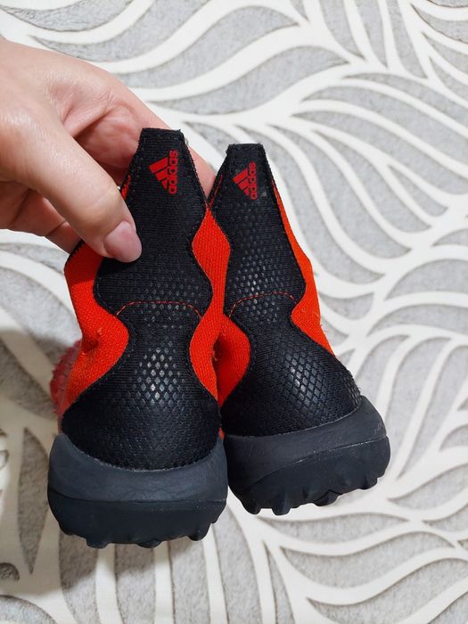 Продам сороконожки Аdidas Predator
