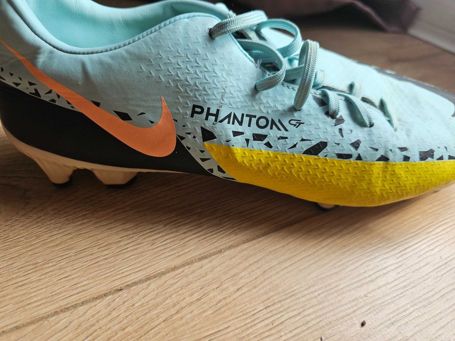 Adidasi de fotbal Nike Phantom Gt
