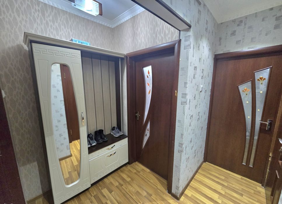 Феруза продаётся квартира 2/4/4 Эко базар