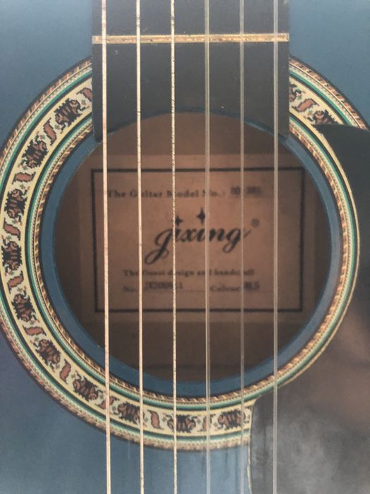 Классическая Гитара gixing СРОЧНО ПРОДАМ