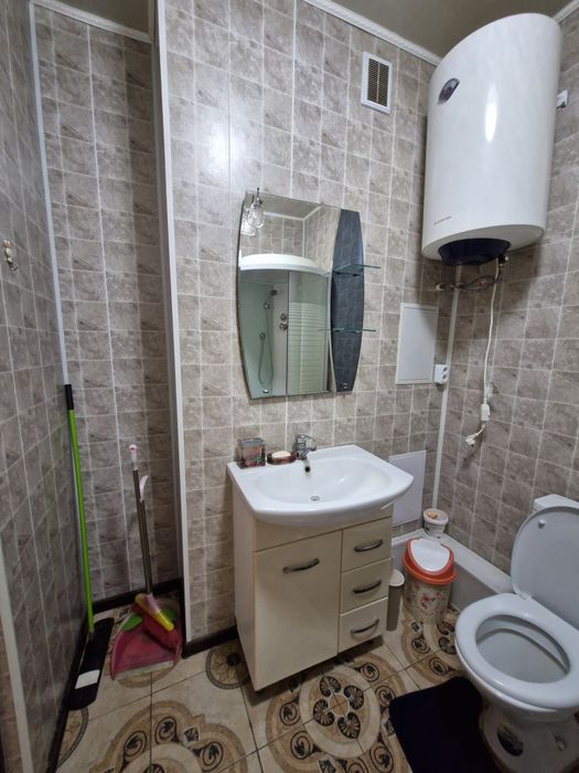 Продам 2 -комн квартиру