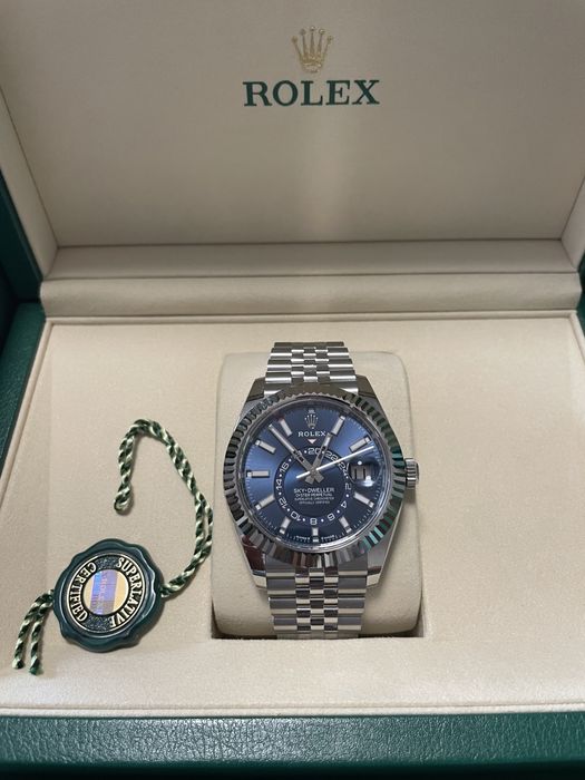 Часовник Rolex Sky-Dweller Blue Dual Jubilee