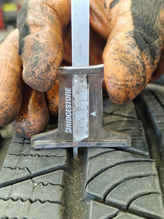 Продавам летни гуми 275/45R21 107H Continental CrossContact LX Sport