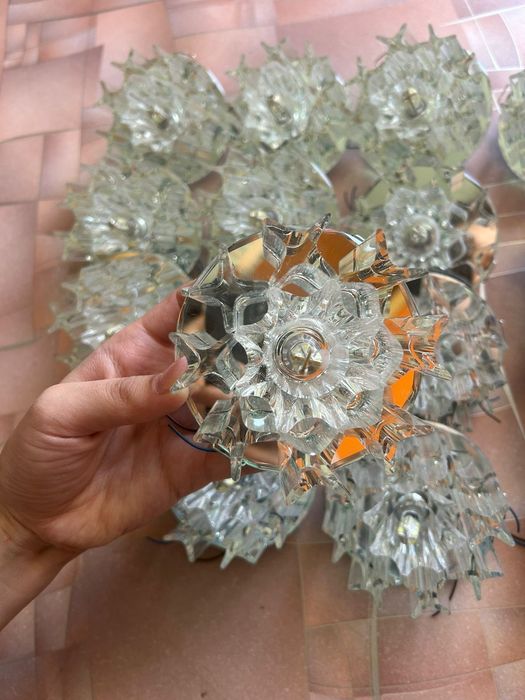 Продам точечные лампы