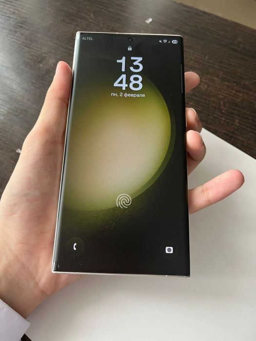 Продам Samsung s23 ultra