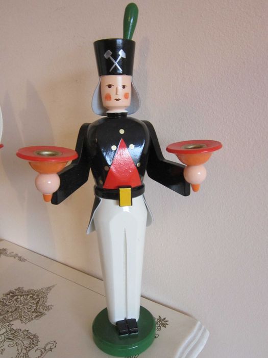 cadou rar Craciun Inger pazitor si Miner handmade lemn Germania 1960