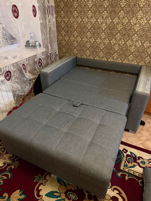 Диван для комнаты