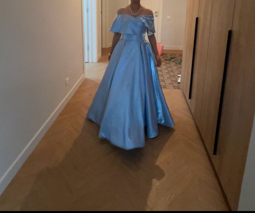 Продам пышное,красивое платье