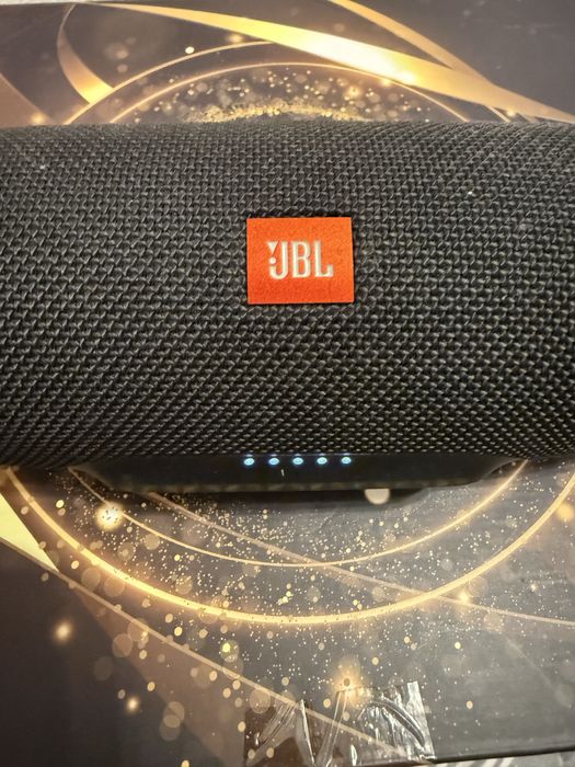Jbl.    charge   3