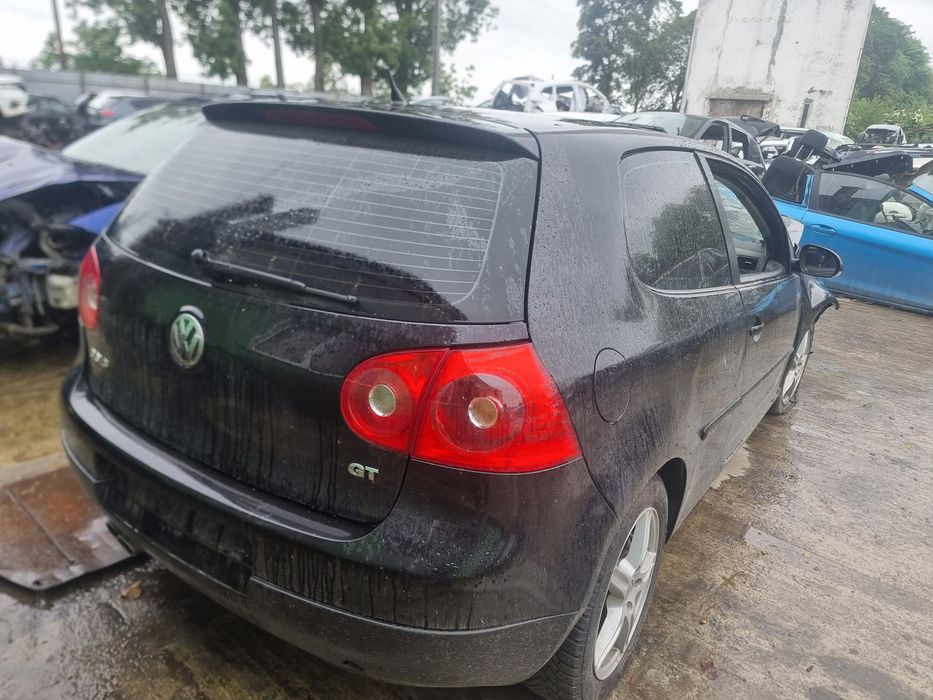 Centura siguranta spate 1k6857806n Volkswagen Golf 5 (2003 - 2009)