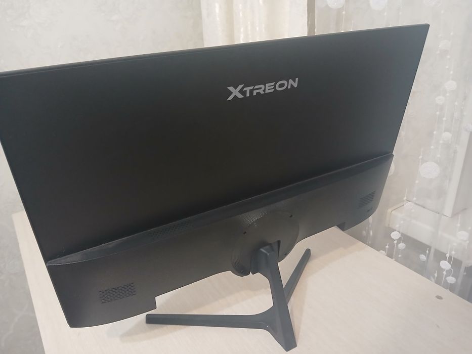 Монитор Xtreon xt2453de