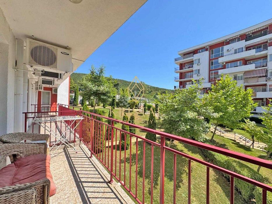 Продава се Двустаен апартамент в Свети Влас - 78 кв.м за 1129 €/кв.м - Снимка #10