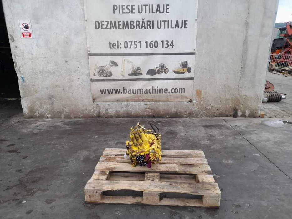 Distribuitor hidraulica KMX13D excavator Kobelco SK 130