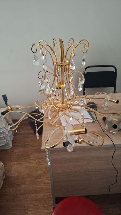 Люстра в отличном состоянии