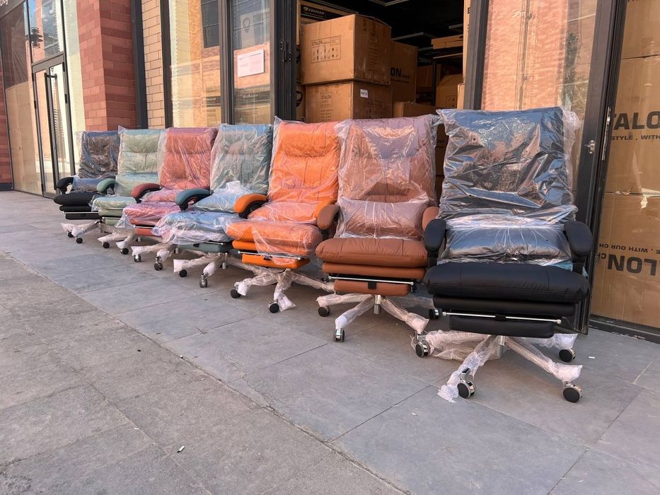 Кресло для руководителя,Massajni ofisniy kreslo madel Cloud