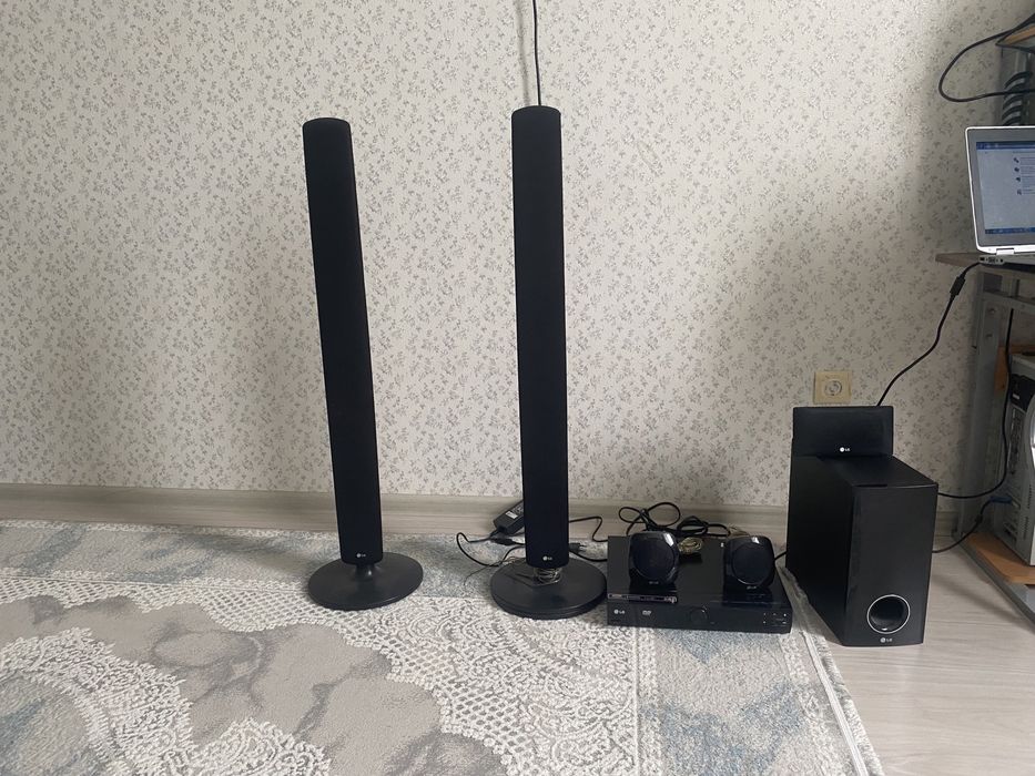 Компьютер, ноутбук, принтер, домашний кинотеатр продается.