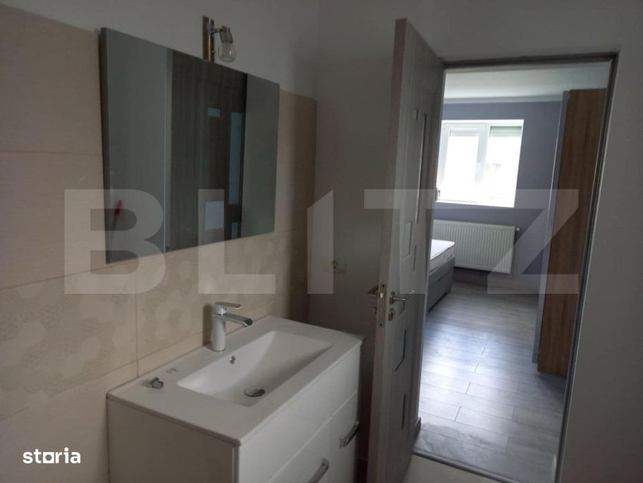 Casa renovata in sat Berecuta, 2 imobile, teren 1500 mp si panouri fot