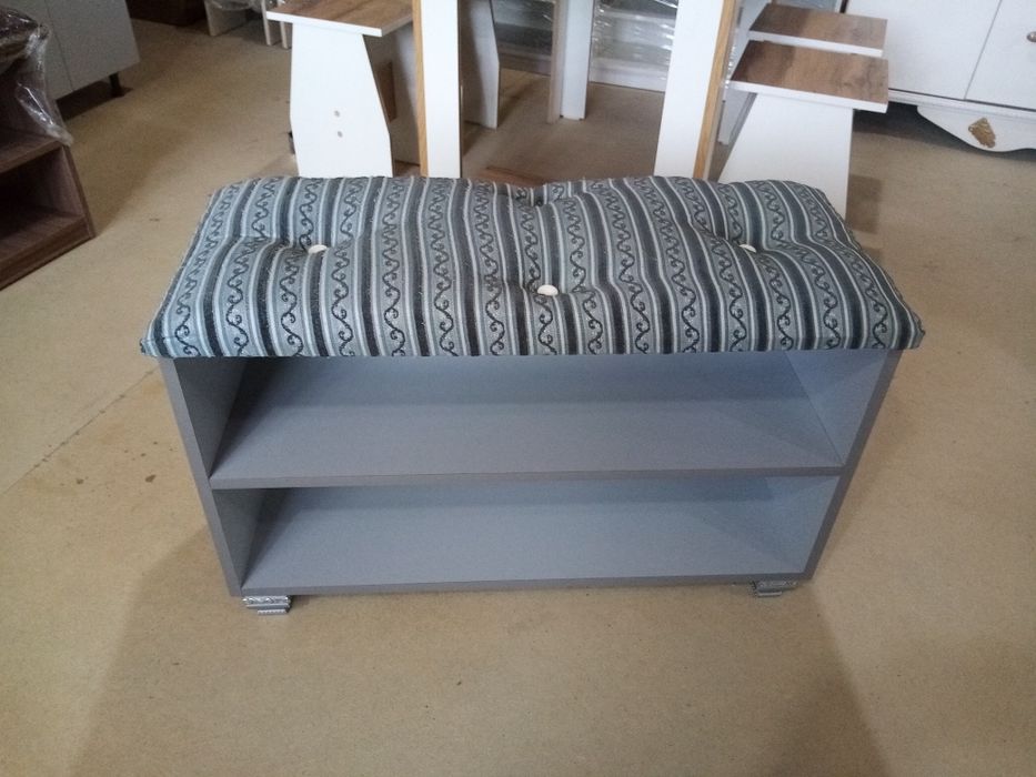 Продам новую обувницу.!