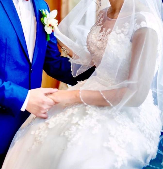 Продам свадебное платье