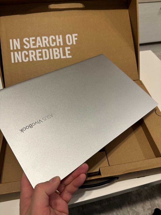 Laptop i7 Asus Vivobook S15 (S531F) (impecabil)