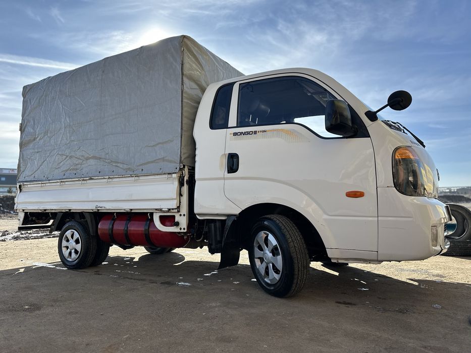 Киа бонго 2007 сотилади