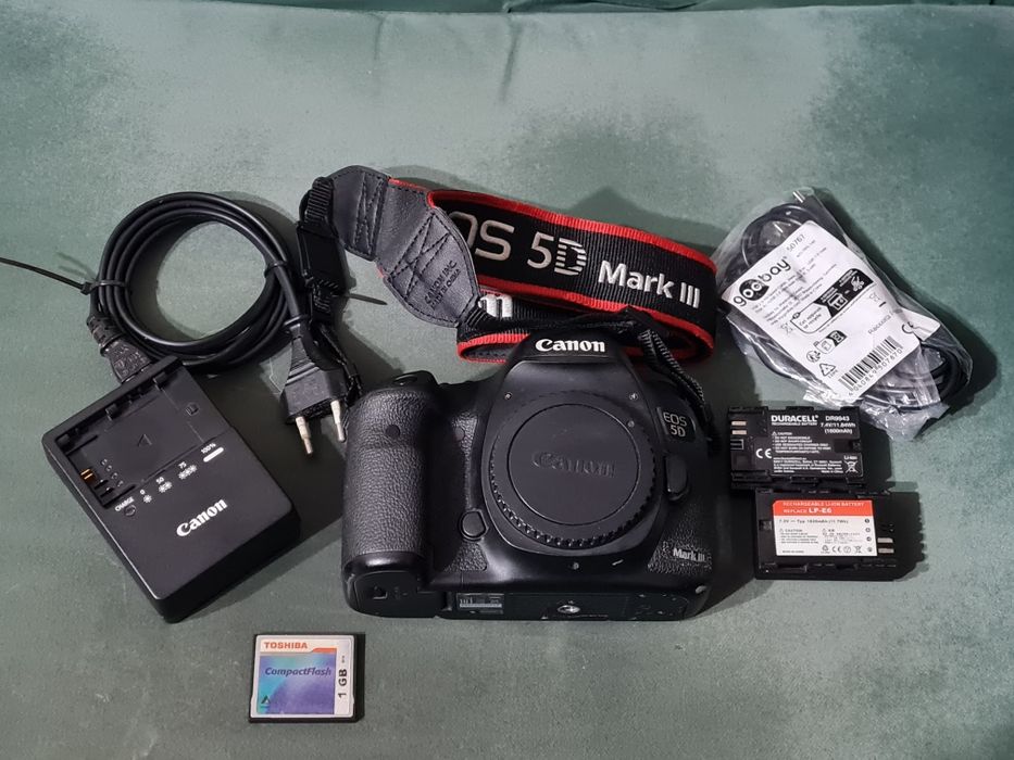 Canon EOS 5D Mark III + Cadou