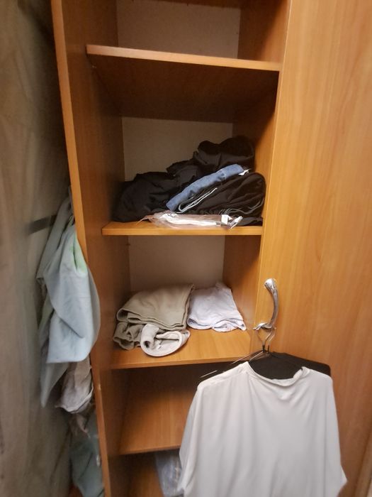 Продам шифоньер.