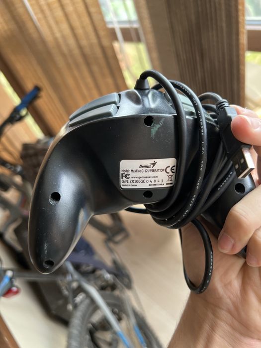 Игровой геймпад, джойстик Genius