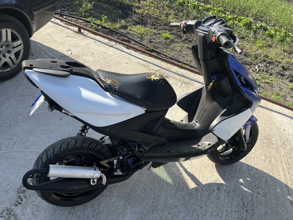 Yamaha Aerox YQ70