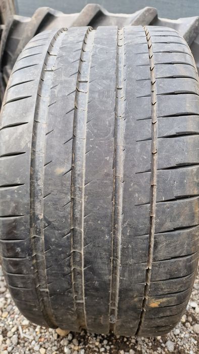 Anvelopă 295/35R21 marca Michelin, DOT 2024,7 mm