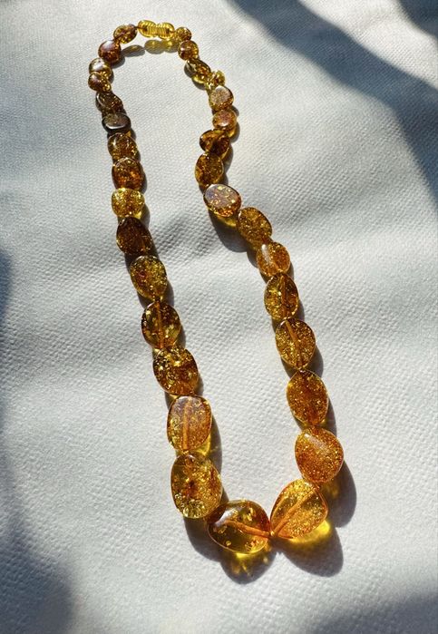 Янтарные бусы для взрослых